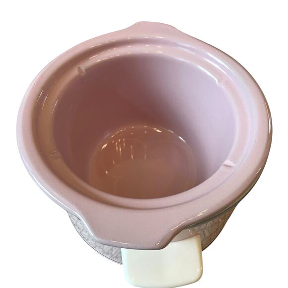 Denmark Pastel Pink Electric 1.5 Quart Slow Cooker with Non-Stick Inner Pot NEW - Picture 15 of 15